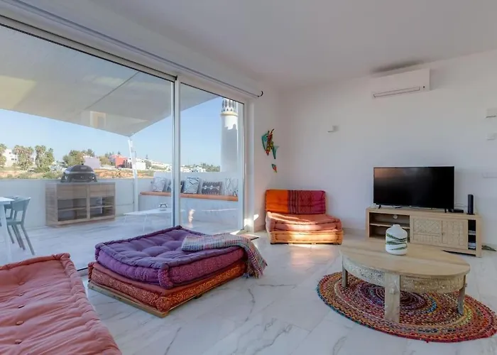 Casa Lima - State Of The Art Villa With Views And Pool In Ferragudo