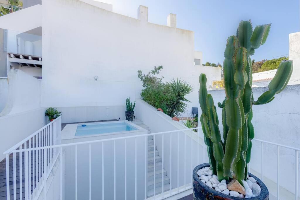 Villa Casa Lima - State Of The Art With Views And Pool In Ferragudo
