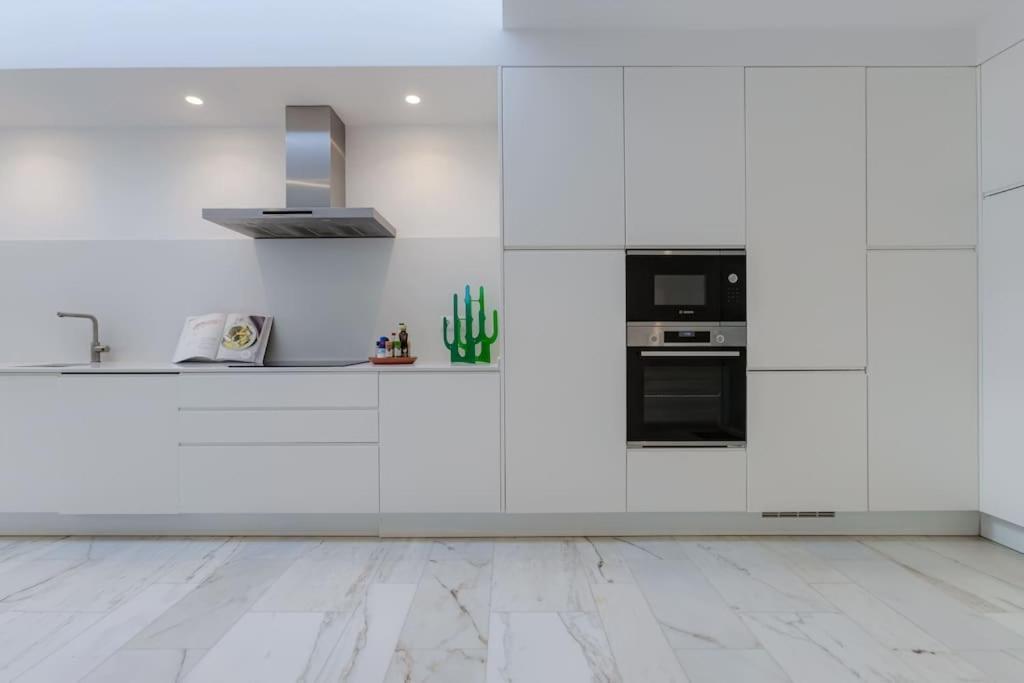Casa Lima - State Of The Art With Views And Pool In Ferragudo Villa *